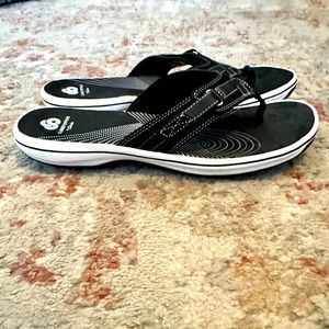 Women’s Clarks Breeze Sea Flip-Flops
